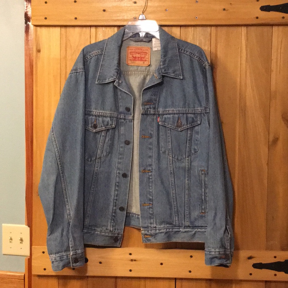 Levi’s trucker Jean jacket